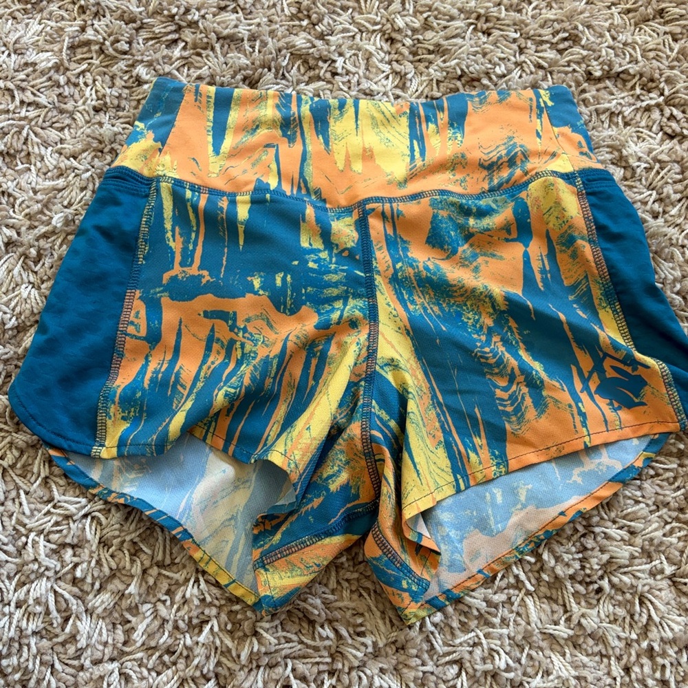 EUC Run Rabbit Dirt Pounders 2.0 4” Running Shorts with Brief Liner, Size XS